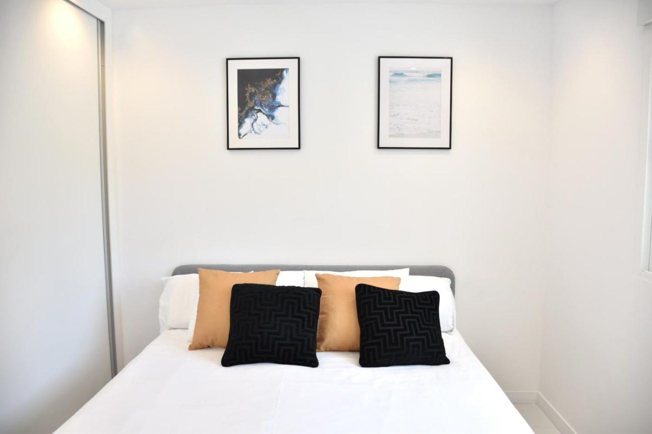 Myflats Deluxe Seafront Appartement Arenales del Sol Buitenkant foto